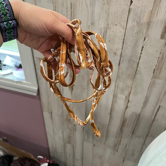 New! Milkwhite Revolve Cropped Open Back Top Burnt Orange Floral Womens Small - Picture 7 of 10